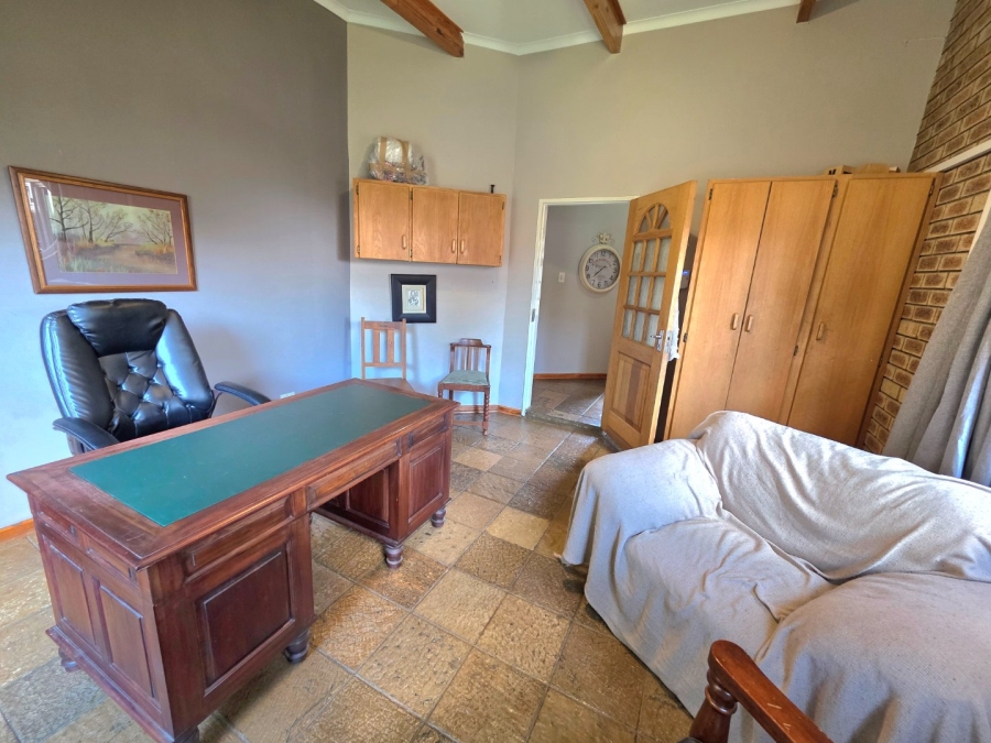 5 Bedroom Property for Sale in Panorama Free State